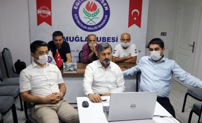 Eğitim Bir-Sen Şube Divan toplantısı Genel başkan Ali Yalçın’ın katılımı ile yapıldı