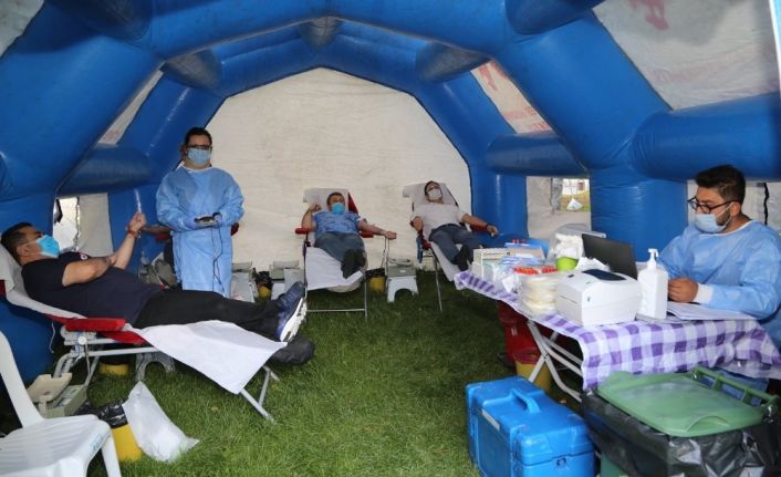 ERÜ Hastanelerinde ‘Gönüllü Kan Bağışı Etkinliği’ düzenlendi