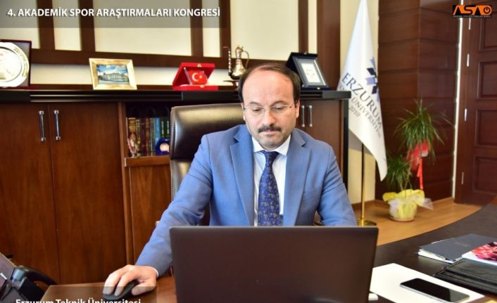 ETÜ Rektörü Prof. Dr. Bülent Çakmak Akademik Spor Araştırmaları Kongresi’ne katıldı
