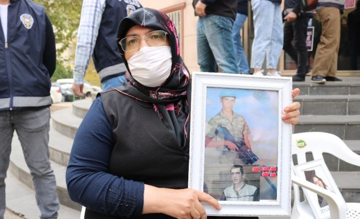 Evlat nöbetindeki ailelerden HDP’li vekil Gergerlioğlu’nun ‘insan kaçırma’ iddiasına sert tepki