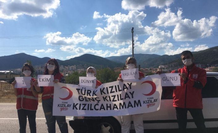 Genç Kızılay’dan 1 Ekim Dünya Çocuklar Günü ve Yaşlılar Günü etkinliği