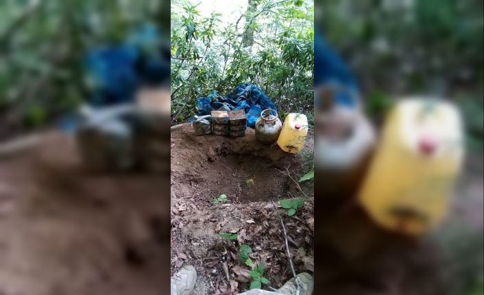 Gümüşhane’de bölücü terör örgütüne ait depoda yaşamsal malzeme ele geçirildi