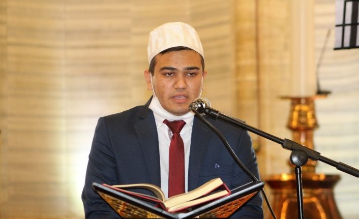 Hasan Sezai İmam Hatip Lisesi öğrencilerinden Mevlit Kandili programı