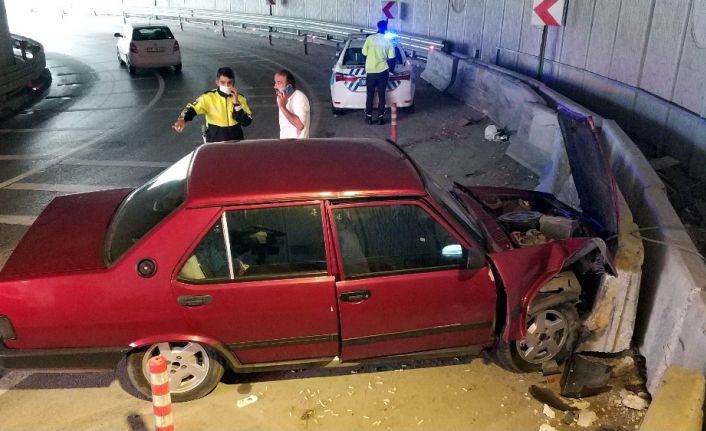 Hastaneye giderken kaza geçirdiler: 2 yaralı