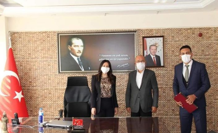 Hayırsever iş adamı 49 yıl önce mezun olduğu okula yardım ediyor