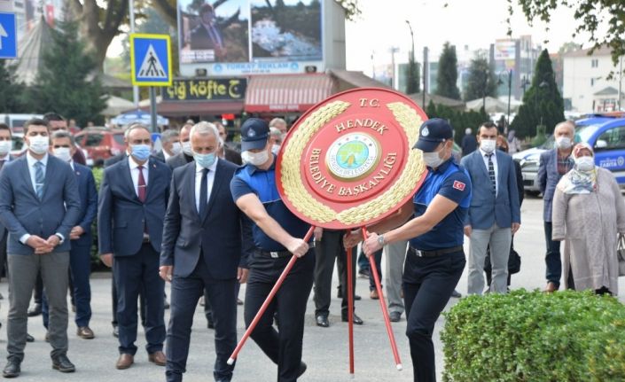 Hendek’te 29 Ekim Cumhuriyet Bayramı kutlamaları