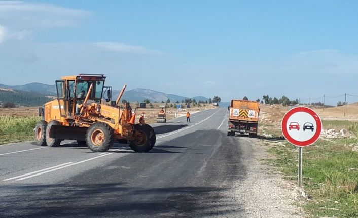 Hisarcık’ta asfalt yama çalışması