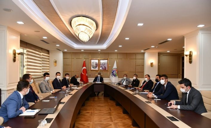 Hızlı vaka artışına karşı alınan önlemler değerlendirildi