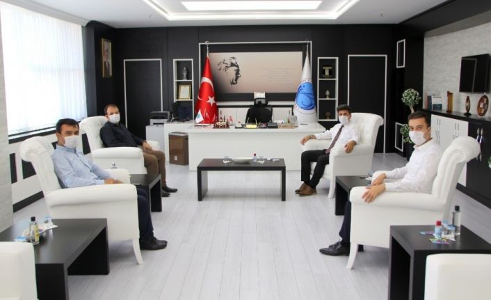 İlçe Kaymakamları Rektörü  Karacoşkun’la bir araya geldiler