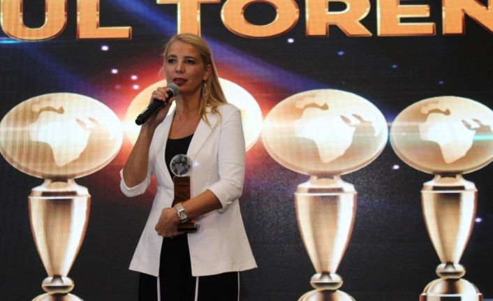 İstihdama Katkı Sağlayan En Başarılı Sivil Toplum Ödülü’ne Nilüfer Çevikel layık görüldü
