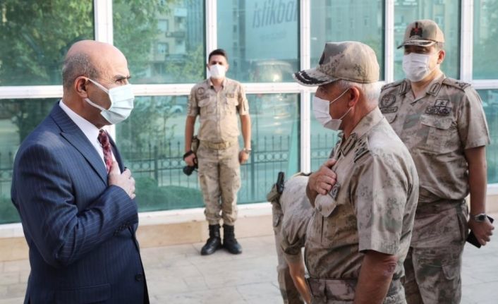 Jandarma Genel Komutanı Orgeneral Çetin, Vali Demirtaş ile bir araya geldi