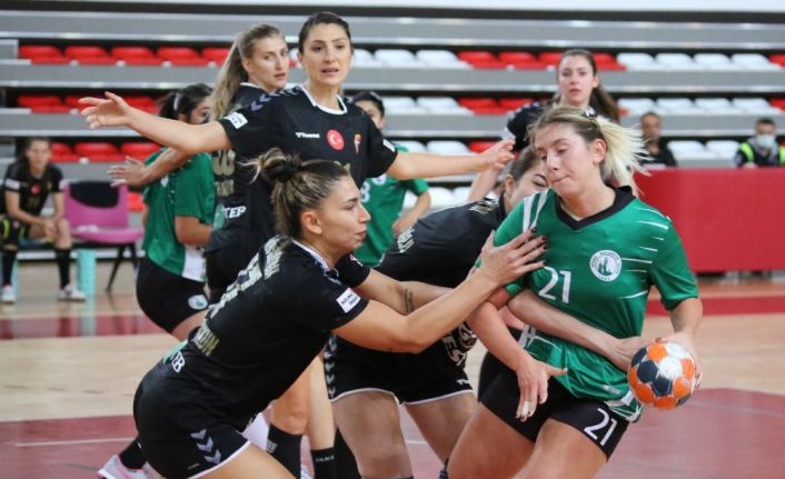 Kadınlar Hentbol Süper Ligi: Sivas Belediyespor: 22 - Kastamonu Belediyesi: 38