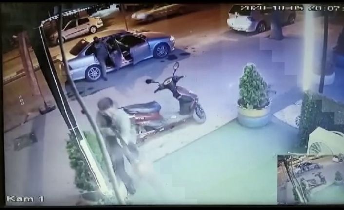 Karaman’da silahlı saldırıda 3 kişi yaralandı, o anlar güvenlik kamerasına yansıdı