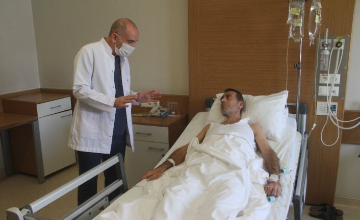 Karın ağrısı ile kanser hastalığı ortaya çıktı, kapalı yöntemle sağlığına kavuştu