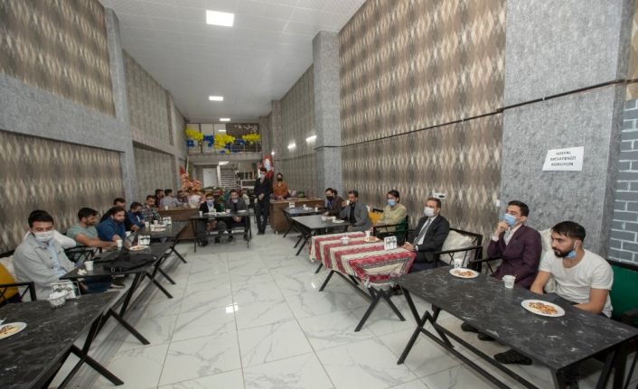 Kaymakam Aslan, gençlerle bir araya geldi