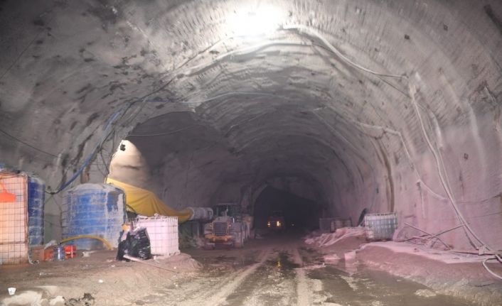 Konya-Antalya yolunu 26 km daha kısaltacak tünelde sona geliniyor