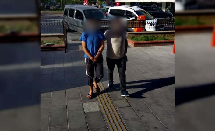 Kuşadası’ndaki 3 ayrı hırsızlık olayının şüphelisi kamera incelemesi ile tespit edildi