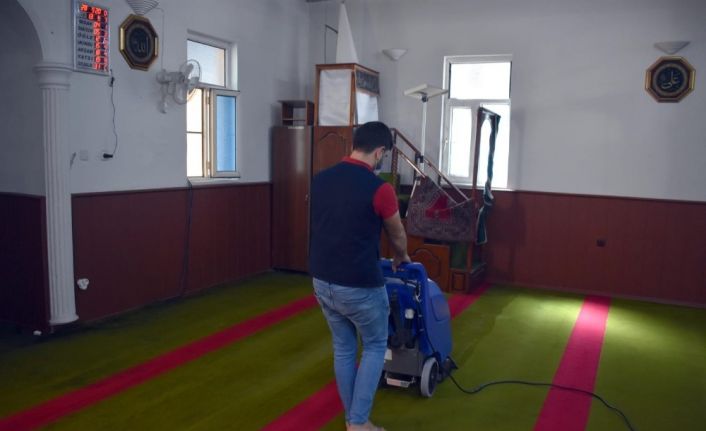 Mardin’de ibadethaneler temizleniyor