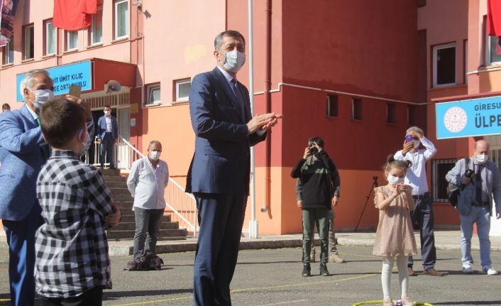 Milli Eğitim Bakanı Selçuk: “Ara tatilde eğitim yapılıp yapılmayacağını konusunda bir çalışmamız şuanda yok”