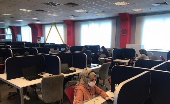 Milli Eğitim Bakanlığının danışma hattı dünya ikinciliği ödülüne layık görüldü