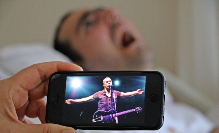 Ölümcül hastalıkla 17 yıldır savaşıyor, sadece Haluk Levent’in şarkılarına tepki veriyor