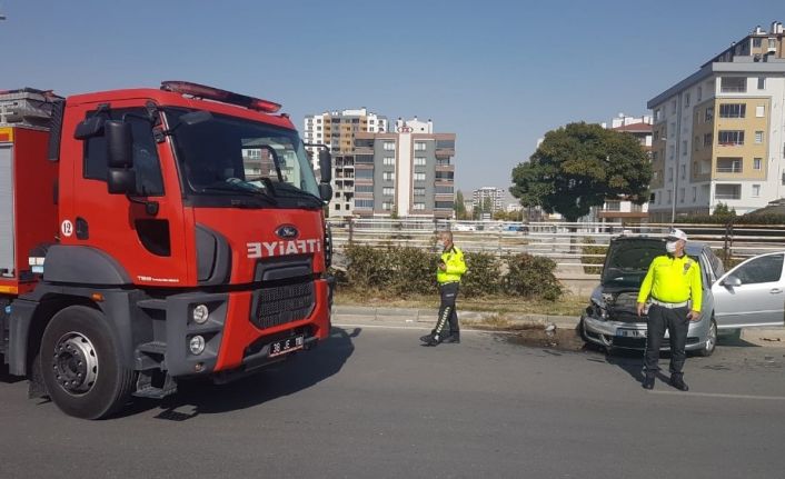 Otomobil yan yattı: 1 yaralı