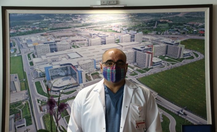 (ÖZEL) Çin’den gelen Covid-19 aşısı için gönüllü olan Başhekim Surel: “Bu bir insanlık vazifesi”