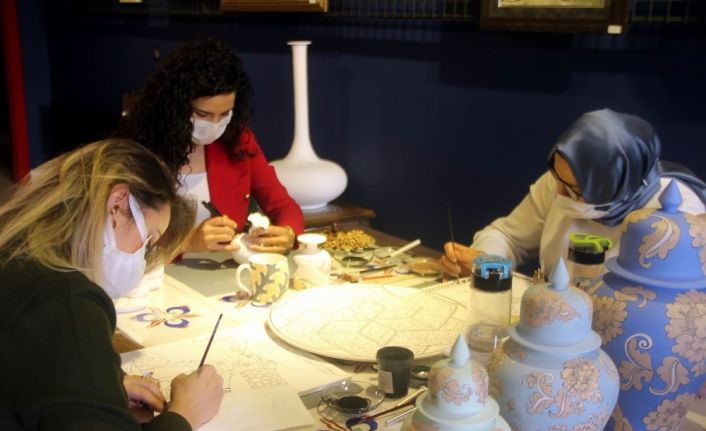 (Özel) Kadın girişimci hobi olarak yaptığı işte KOSGEB desteğiyle kendi markasını kurdu