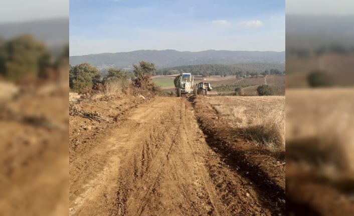 Pazaryeri’nden yağmurlar başlamadan tarla ve arazi yolları bitecek