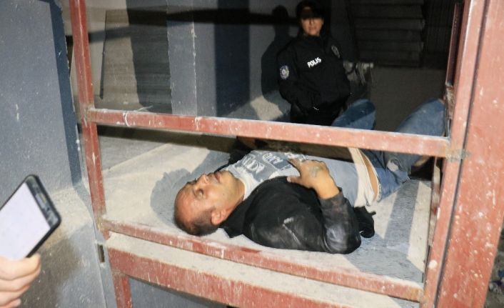 Polisten kaçan hırsız inşaattan düşüp yaralandı