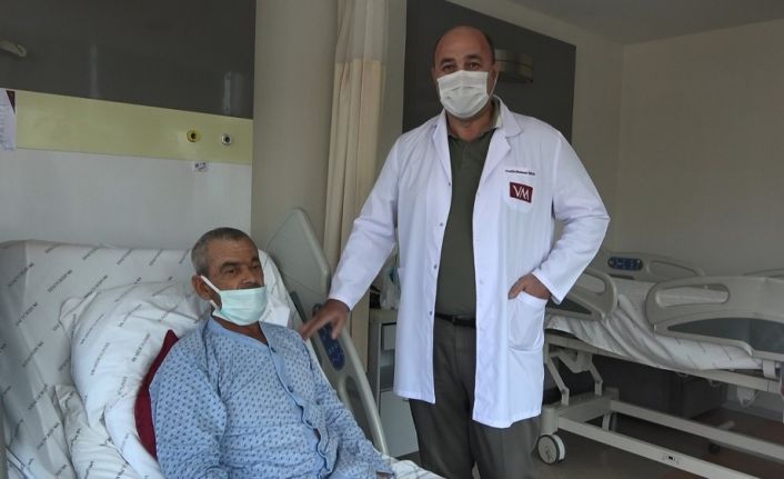 Samsun’da anneye şifa olan doktor 20 yıl sonra oğlunu da kurtardı