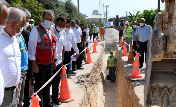 Seçer: "Siyasiler olarak huzur ve barış ortamını sağlamak zorundayız"