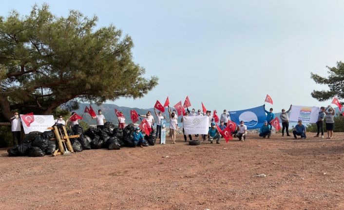 Seyir Tepesi’nden 70 torba çöp çıktı