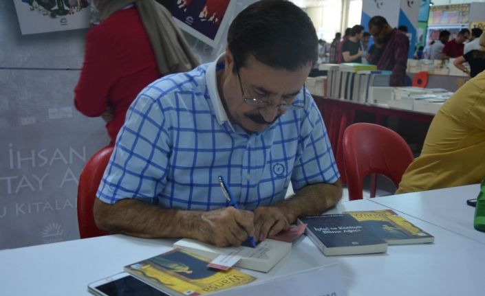 Siirtli yazarın kitabı Türkiye’de en çok satılan kitaplar arasında yerini aldı