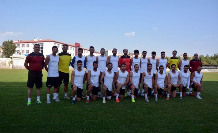 Siirt’te 2 futbolcu ve yardımcı antrenörün korona virüs testi pozitif çıktı
