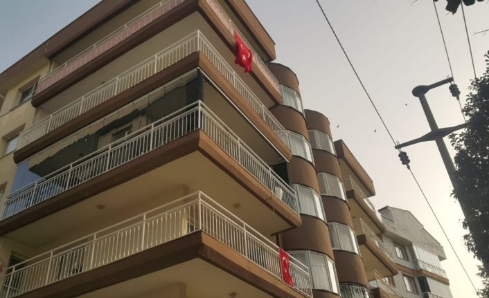 Söke’de cam balkon ustası elektrik akımına kapıldı
