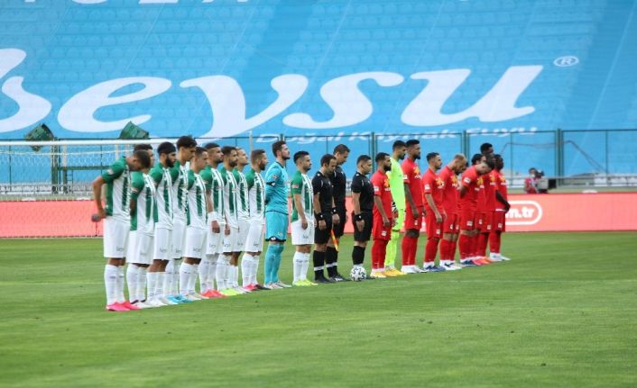 Süper Lig: Konyaspor: 0 - Yeni Malatyaspor: 0 (İlk yarı)