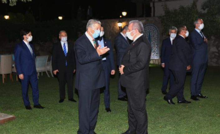 TBMM Başkanı Şentop, eski Meclis başkanları ile yüksek yargı başkanlarını yemekte ağırladı