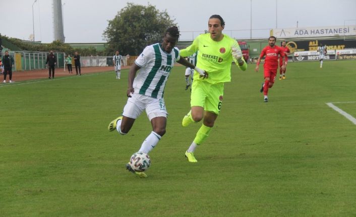 TFF 1. Lig: Giresunspor: 0 - Ümraniyespor: 1 (İlk yarı sonucu)