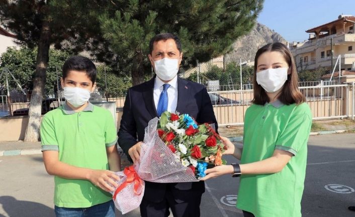 Vali Masatlı: “Sağlıklı bir eğitim süreci için ciddi mesai harcıyoruz”