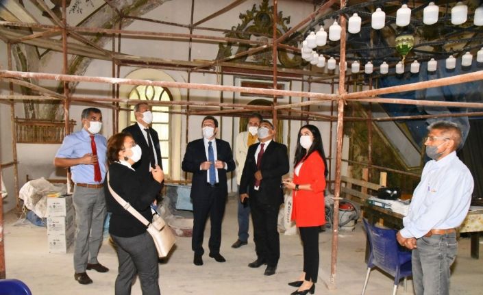 Vali Tavlı tarihi Kurşunlu Camii’nde inceleme yaptı