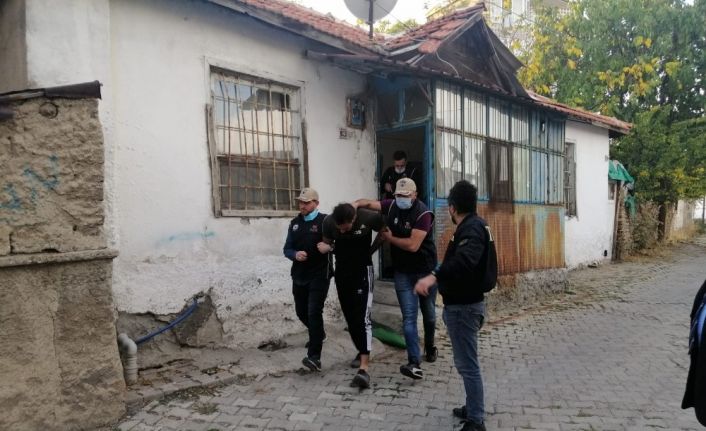 Yozgat’ta DEAŞ Irak eski Musul vilayet sözde sorumlusu ile birlikte 4 kişi yakalandı