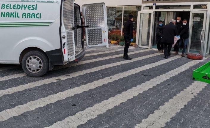 24 yaşındaki genç kız, kaldığı rezidansta kendini asarak hayatına son verdi