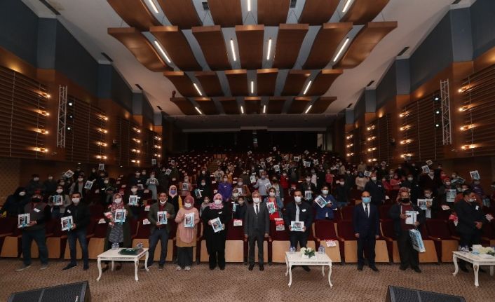 300 bin kişinin yorum yaptığı soruları bilen 200 öğrenciye tablet hediyesi