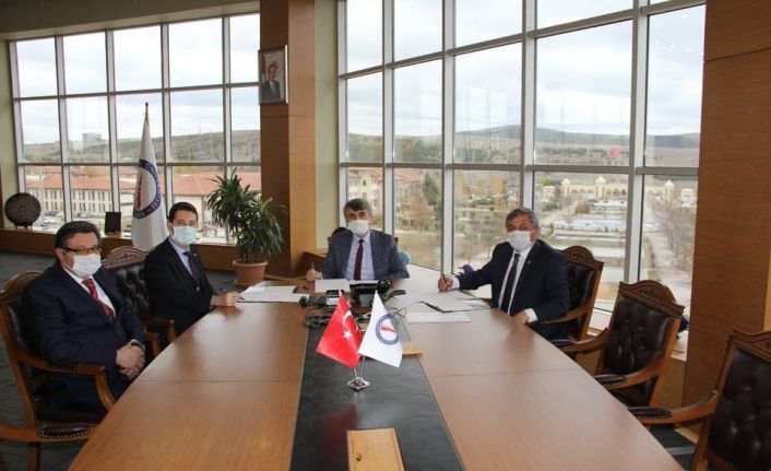 Altıntaş MYO’da ’’Sosyal Tesis’’ yapım protokolü imzalandı