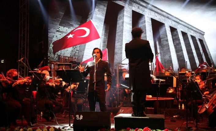 Atatürk, sevdiği şarkılarla anıldı