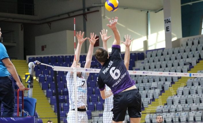 AXA Sigorta Efeler Ligi: Afyon Belediye Yüntaş: 3 - Halkbank: 2