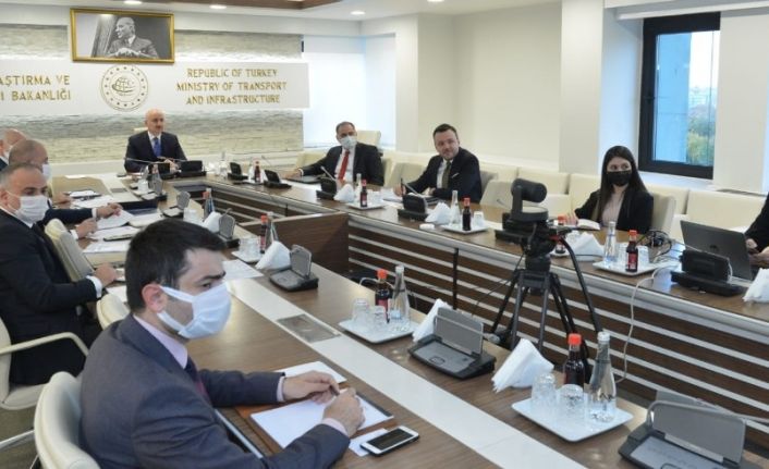 Bakan Karaismailoğlu, TİM toplantısında konuştu: “Tüm dikkatimizi sorunlarınızın çözümüne yoğunlaştırdık”