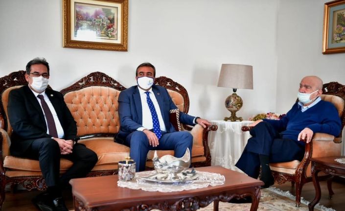 Başkan Çetin’den öğretmenine vefa