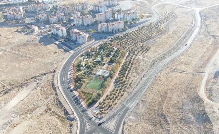 Başkan Çolakbayrakdar: "En çağdaş normlarda konforlu ve güvenli yollar yapıyoruz"